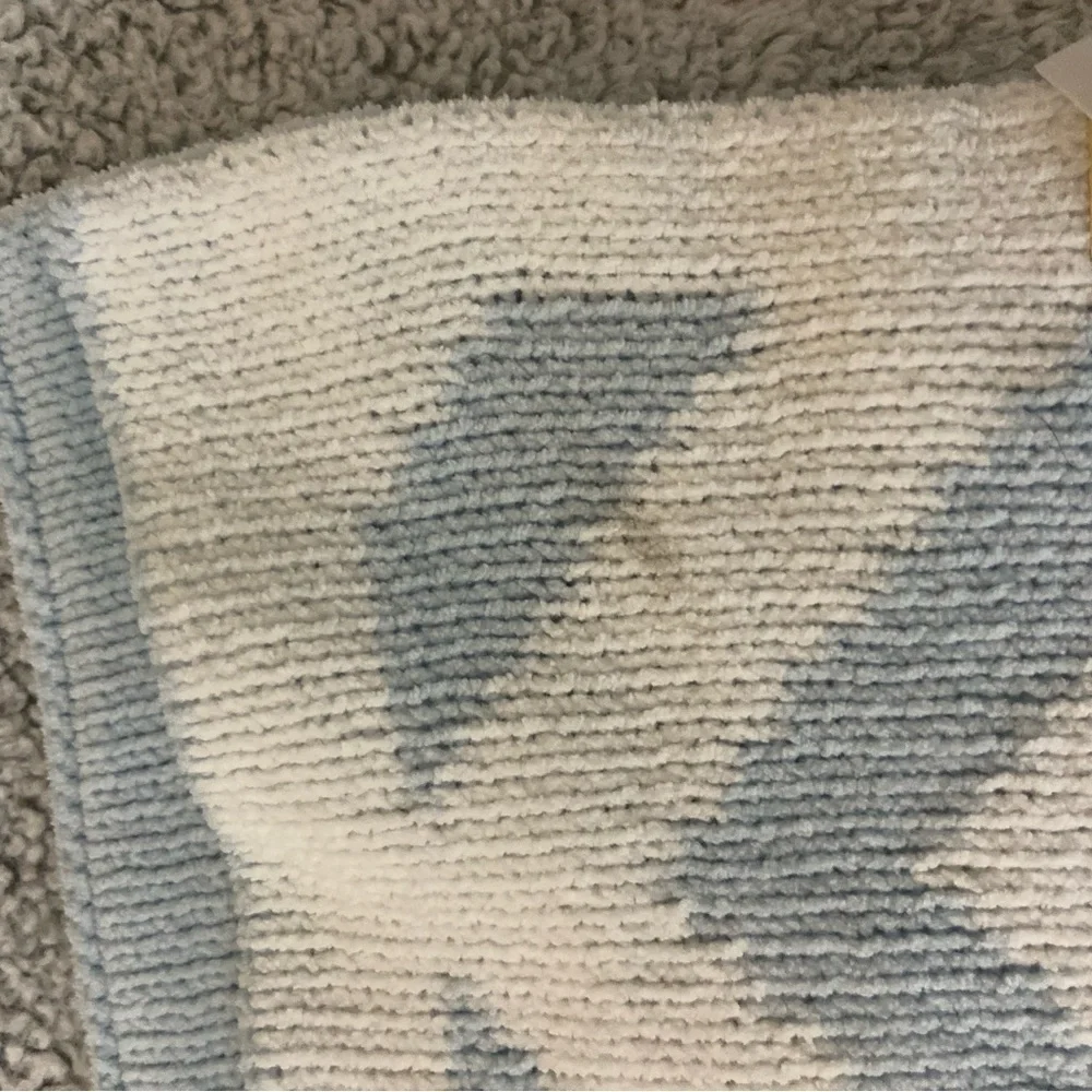 Harper Canyon Baby Blanket Blue White Chevron Dot Print 38x30